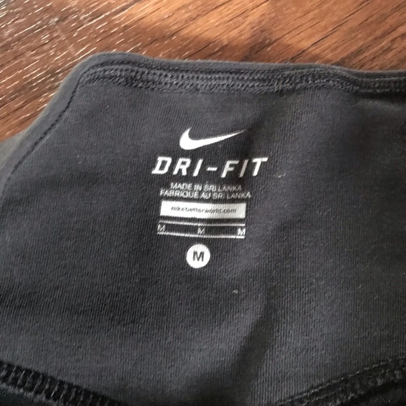 Nike cropped leg dry fit leggings - Picture 4 of 8